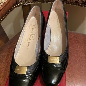 Salvatore Ferragamo Black leather Heels